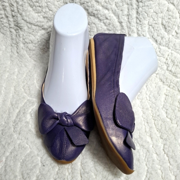 Indigo, metallic purple flat Confy shoes Bows Leather Size 6M - Picture 1 of 10